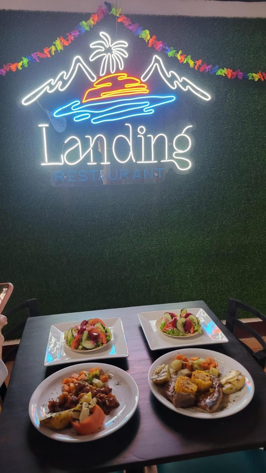 The Landing Hotel And Restaurant Moyogalpa Exterior foto